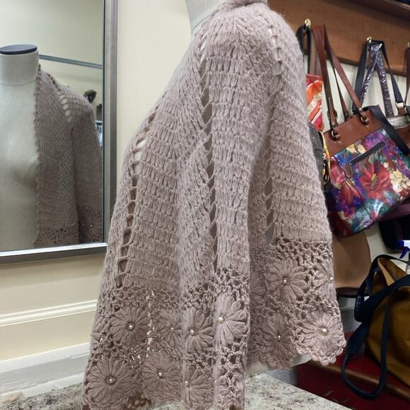 Glentex vintage women’s wool nude color beaded wrap top - Picture 4 of 6